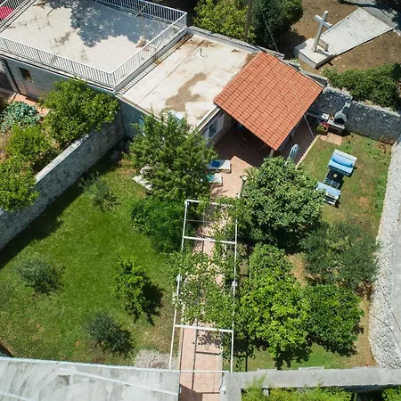 La Rocca Apartment *